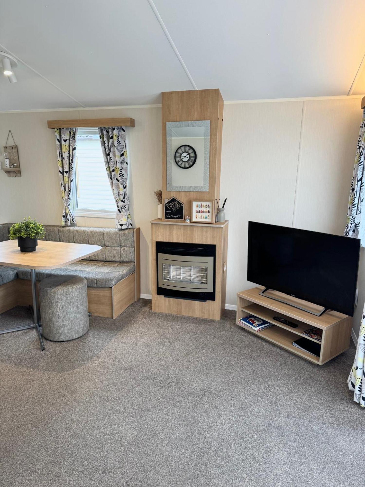 Oaken Caravan - Golden Sands Away Resorts Kinmel Bay 외부 사진